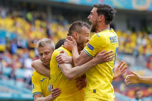 欧洲杯小组乌克兰球迷（欧洲杯小组赛乌克兰）