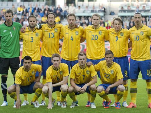 2004瑞典欧洲杯名单（2004年欧洲杯瑞典对丹麦）